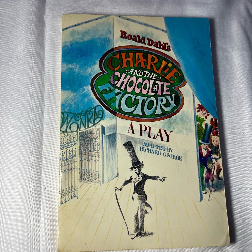 Vintage 1976 Charlie & the Chocolate Factory Play Richard George PB Book